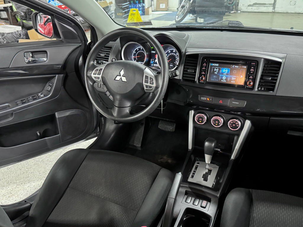2017 Mitsubishi Lancer Image 17