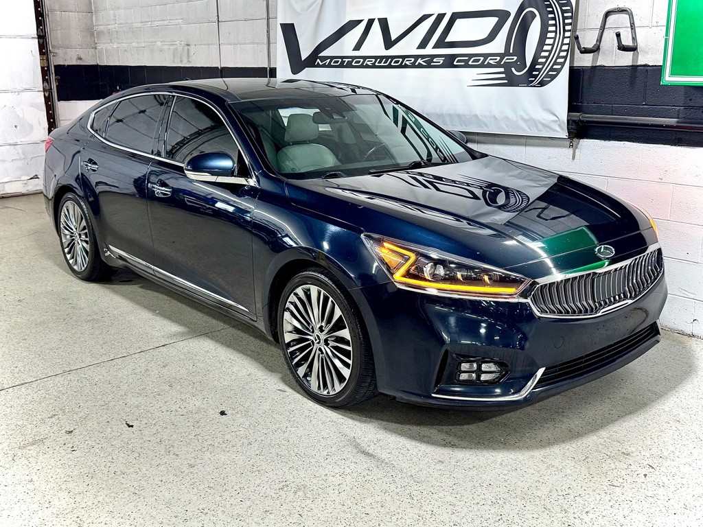 2017 Kia Cadenza Image 5