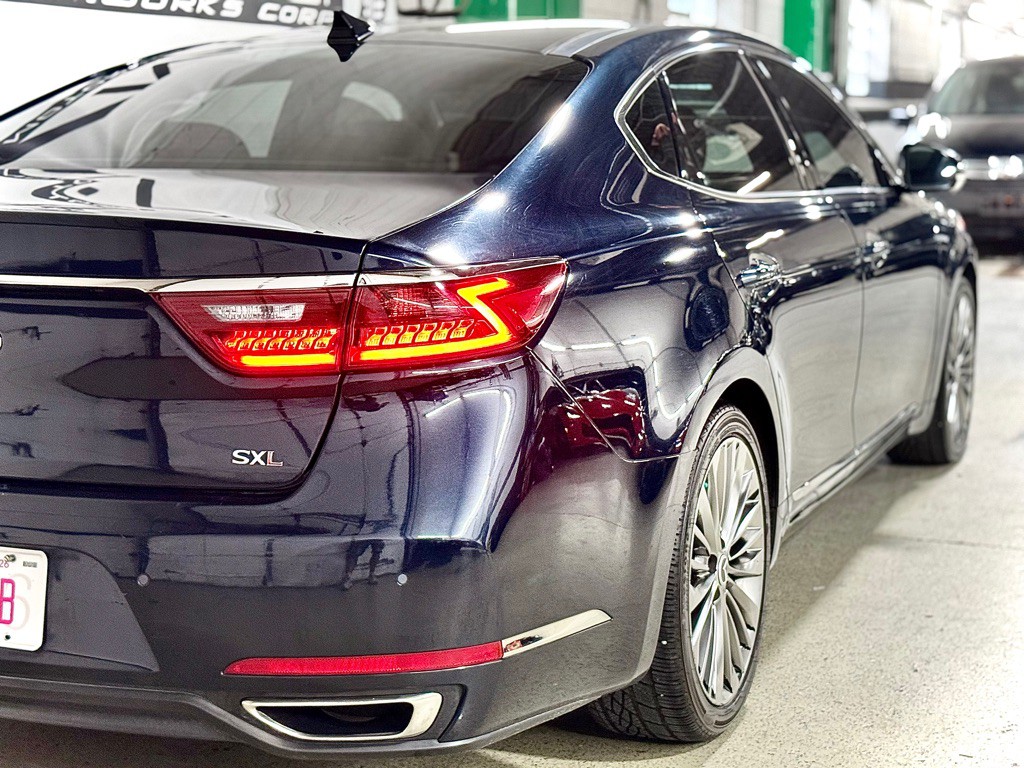 2017 Kia Cadenza Image 9
