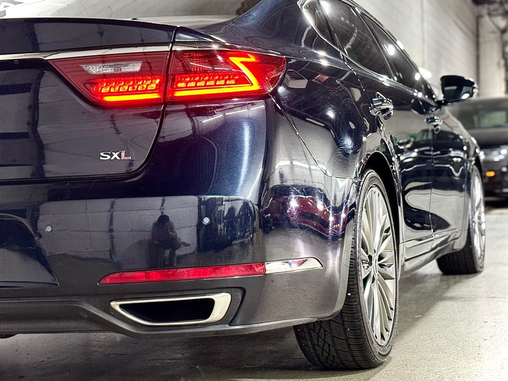 2017 Kia Cadenza Image 10