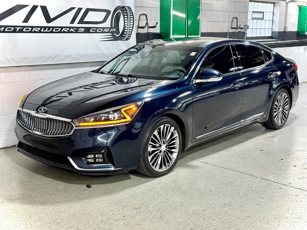 2017 Kia Cadenza Image 11