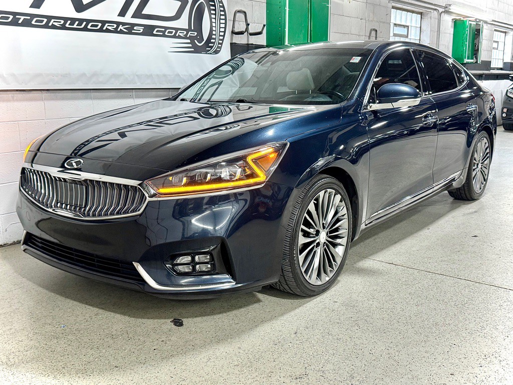 2017 Kia Cadenza Image 12