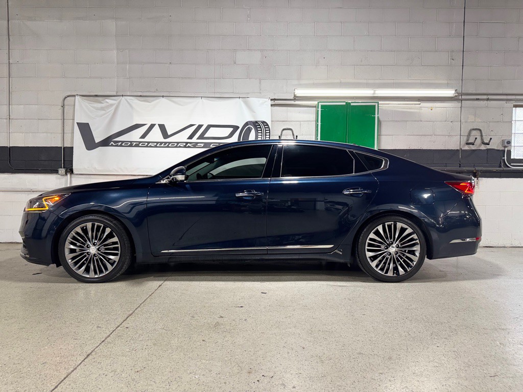 2017 Kia Cadenza Image 14