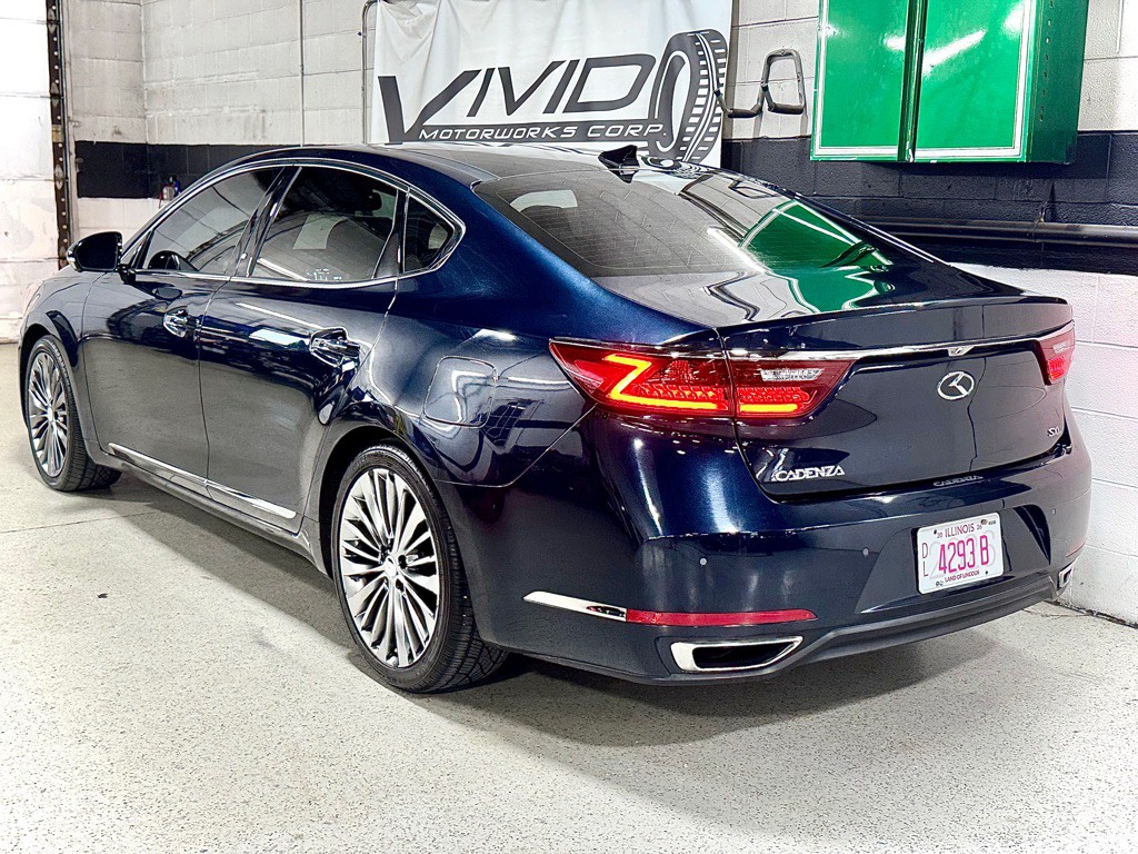 2017 Kia Cadenza Image 15