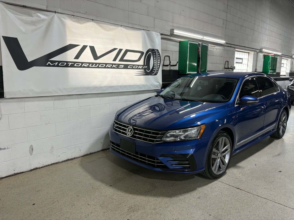 2017 Volkswagen Passat Image 1