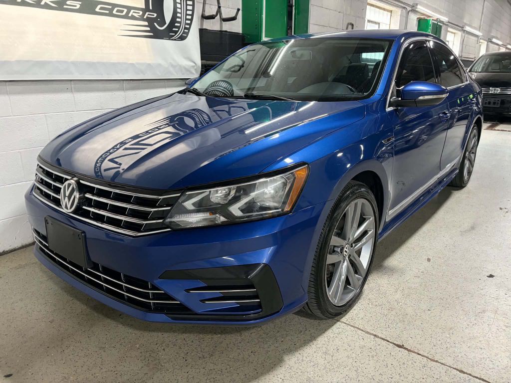 2017 Volkswagen Passat Image 2