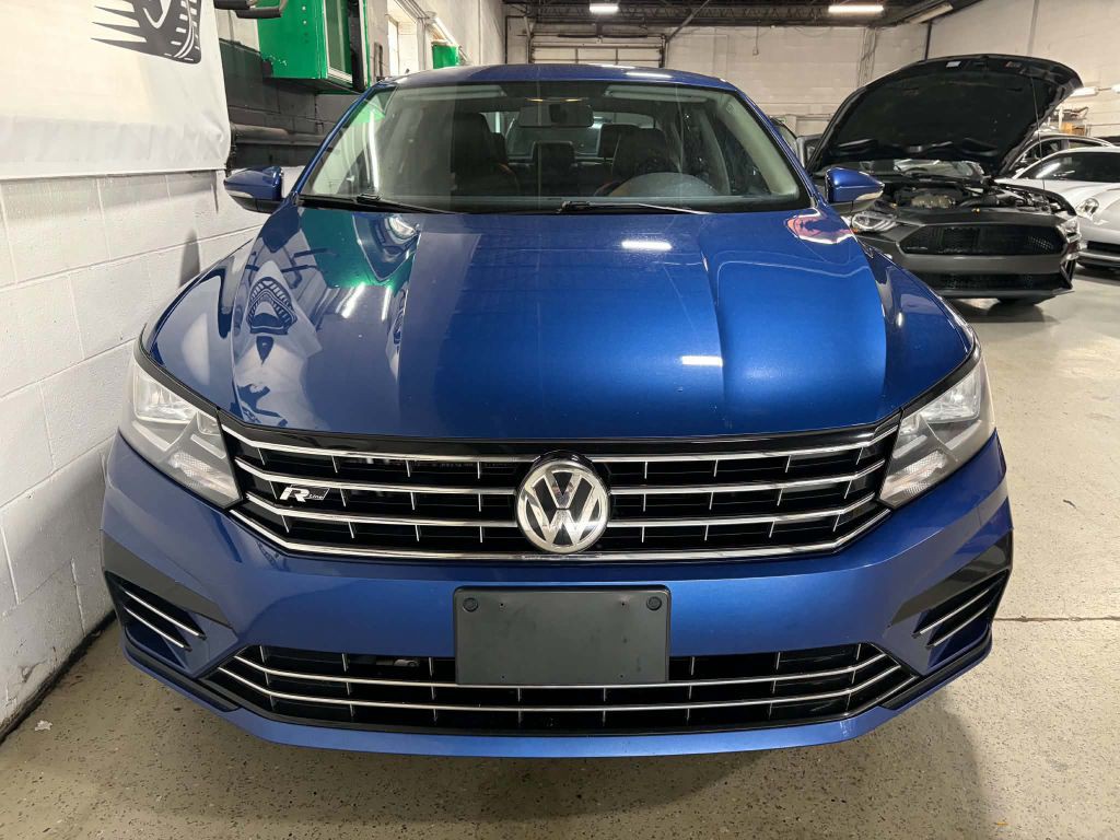 2017 Volkswagen Passat Image 3