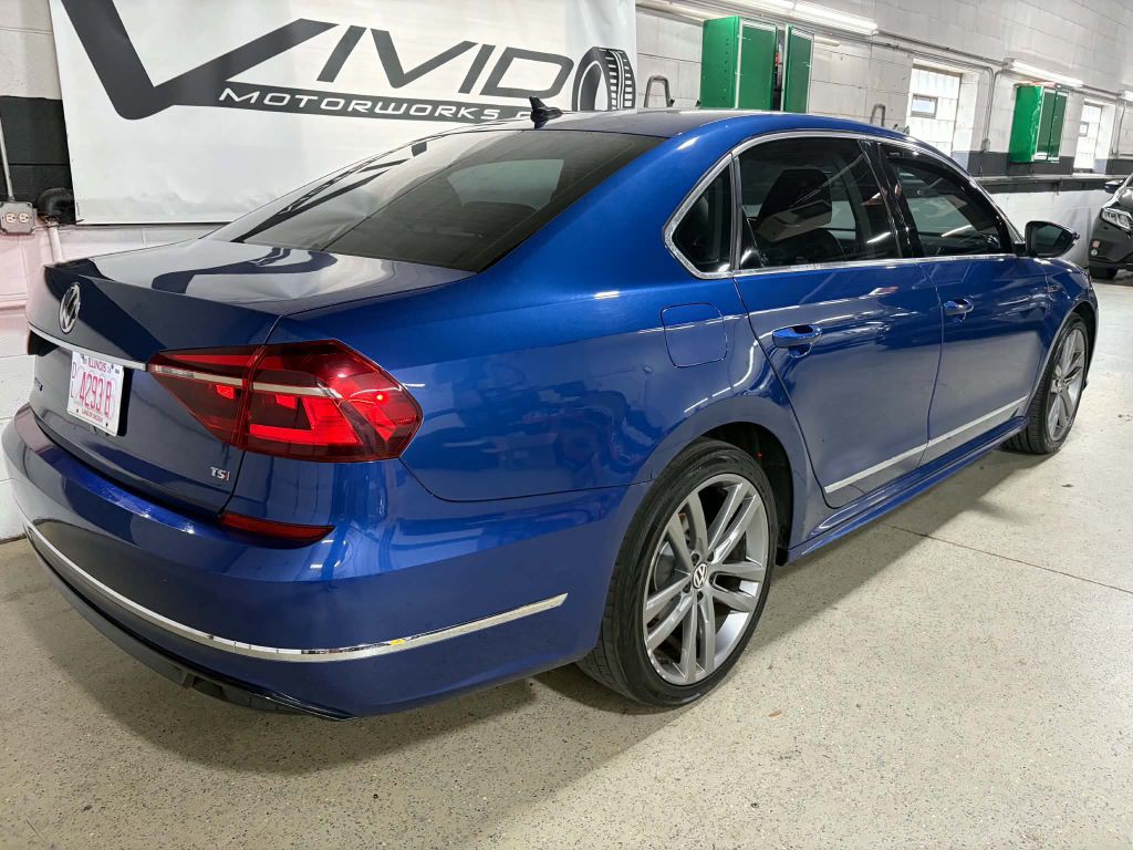 2017 Volkswagen Passat Image 6