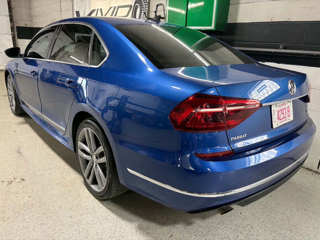 2017 Volkswagen Passat Image 8