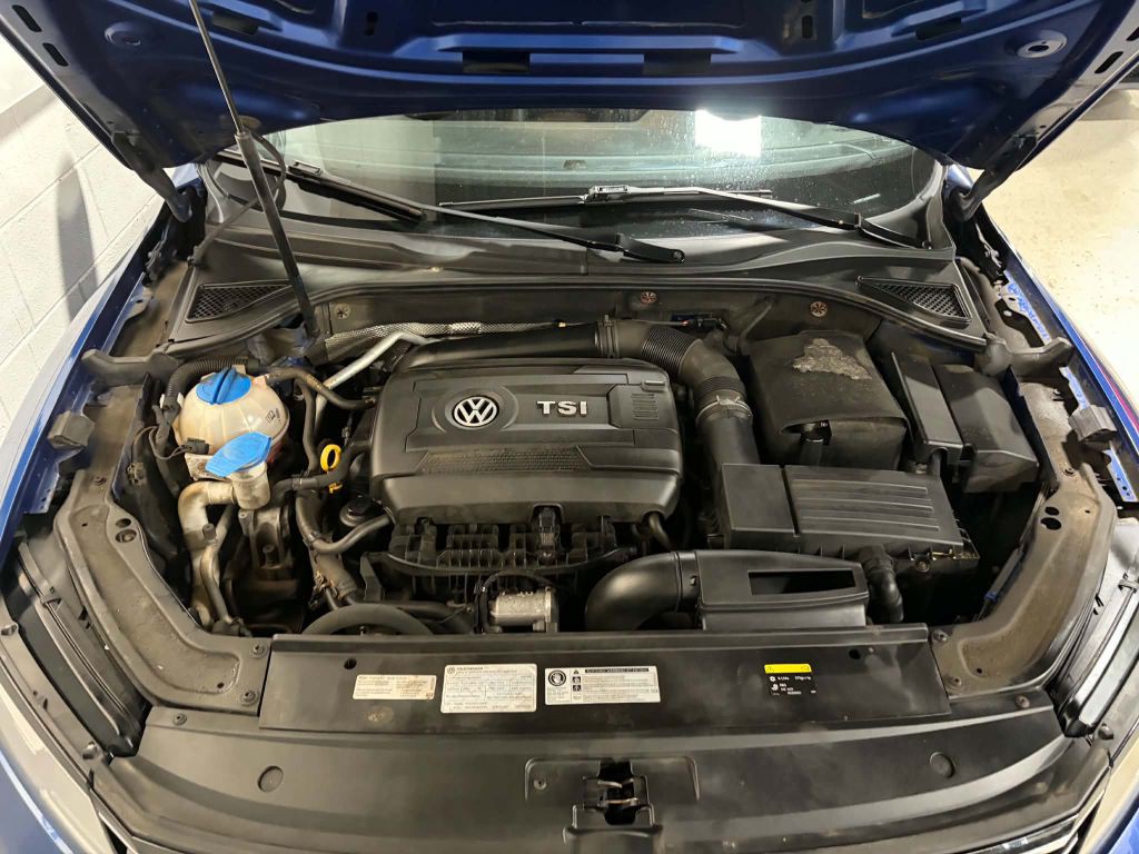 2017 Volkswagen Passat Image 10