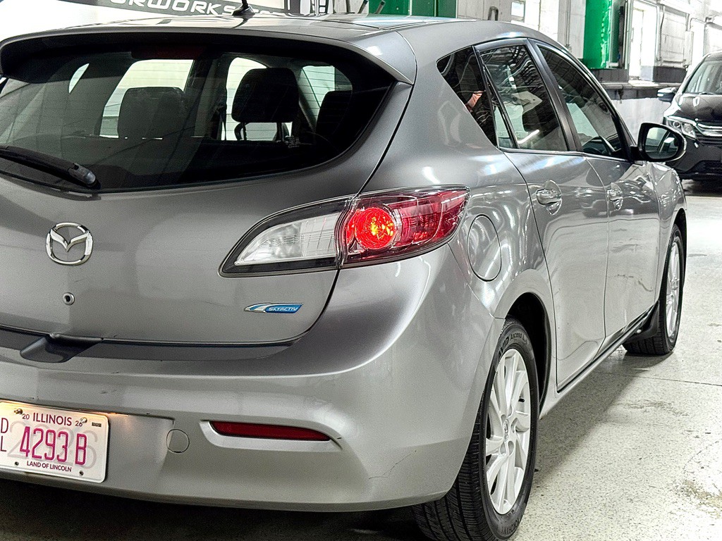 2012 Mazda Mazda3 Image 9