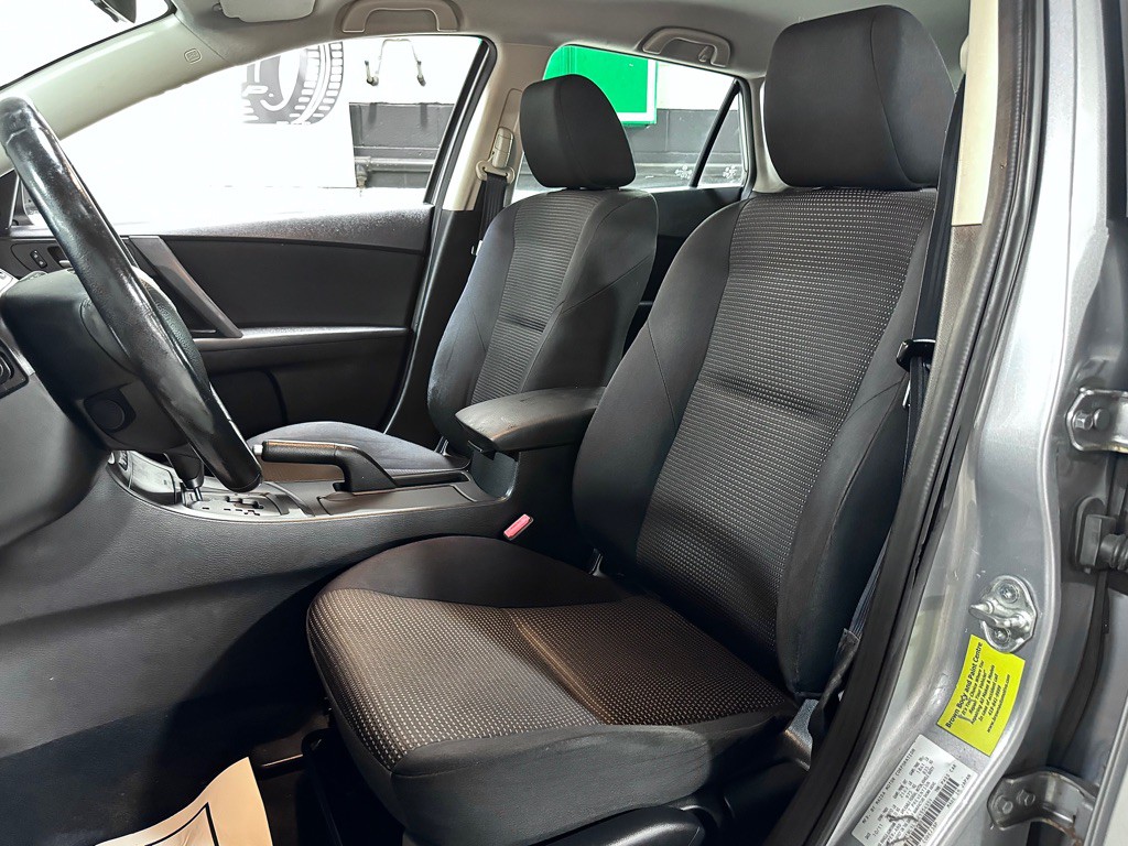 2012 Mazda Mazda3 Image 17