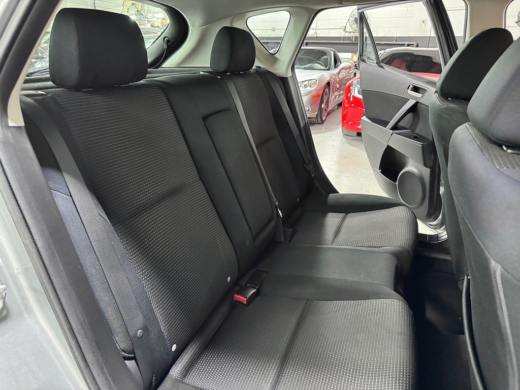 2012 Mazda Mazda3 Image 25