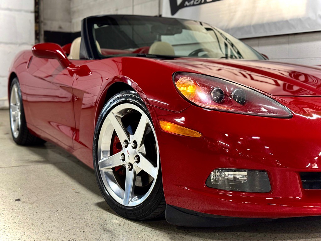 2005 Chevrolet Corvette Image 6