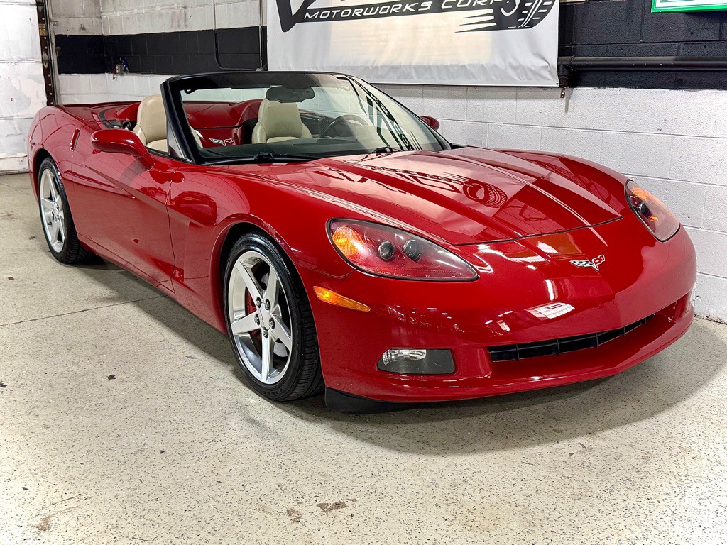 2005 Chevrolet Corvette Image 9