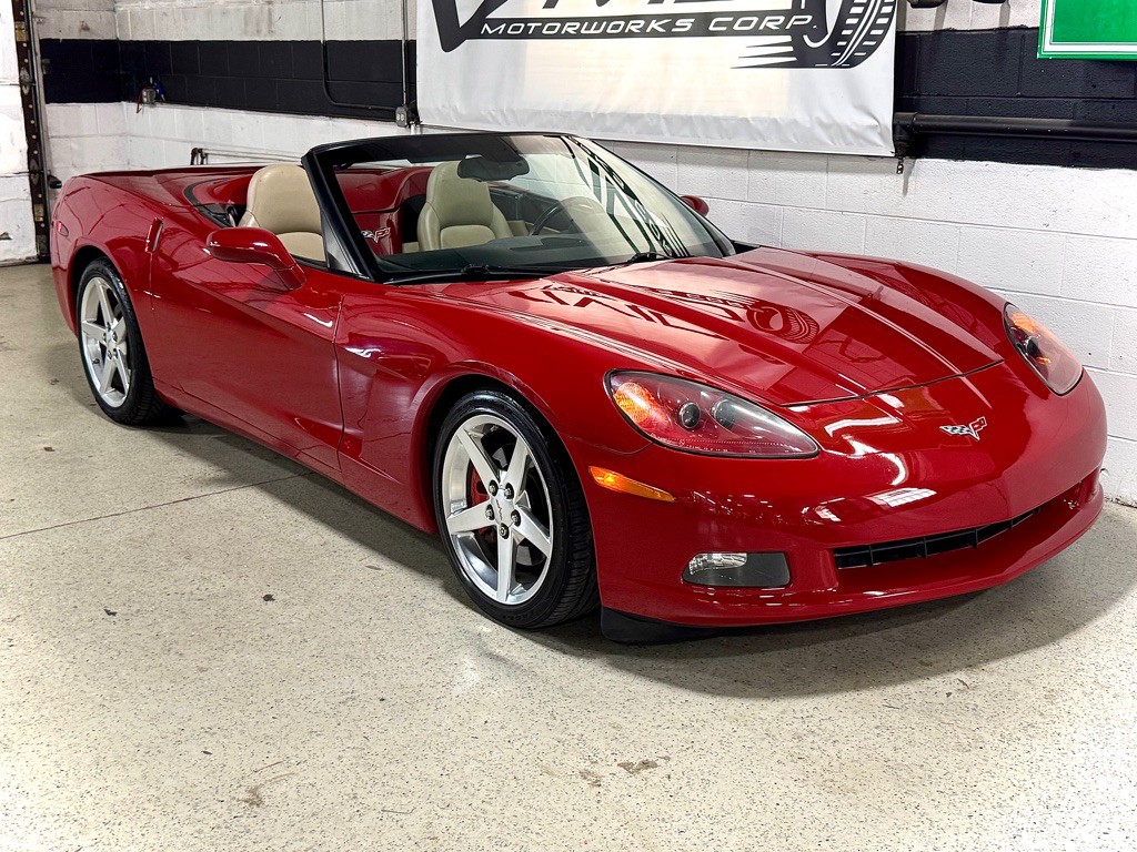 2005 Chevrolet Corvette Image 10