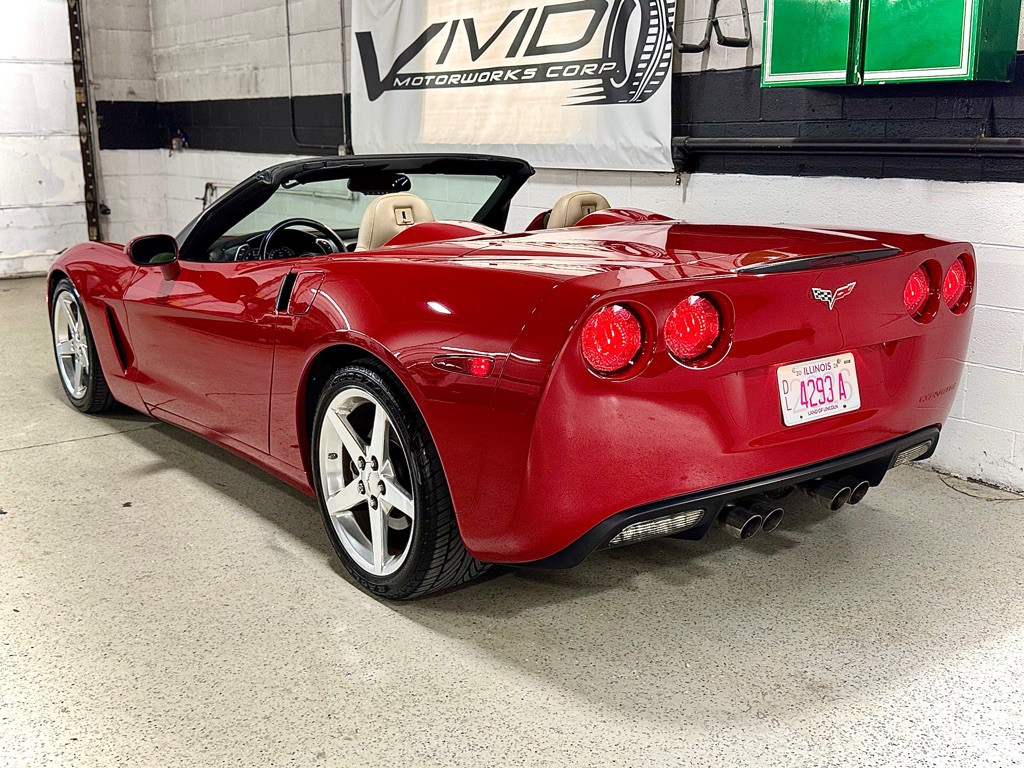2005 Chevrolet Corvette Image 20