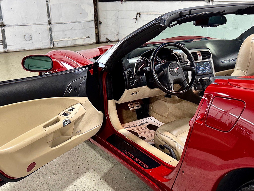 2005 Chevrolet Corvette Image 28