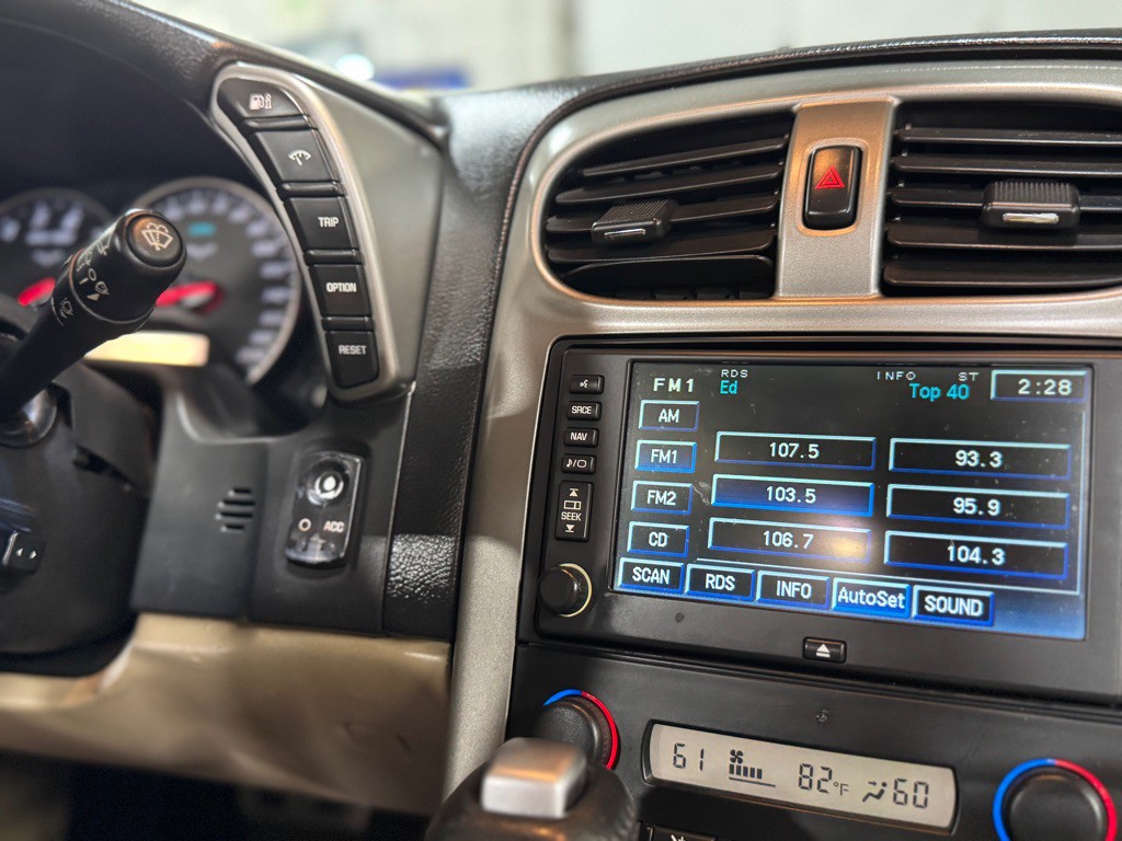2005 Chevrolet Corvette Image 37