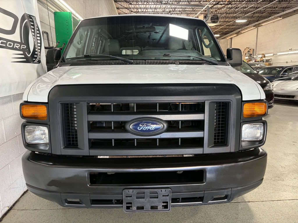 2013 Ford Econoline Image 4