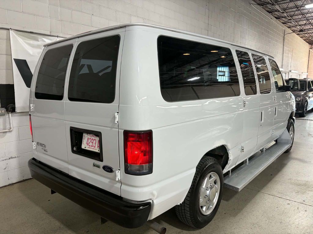 2013 Ford Econoline Image 6