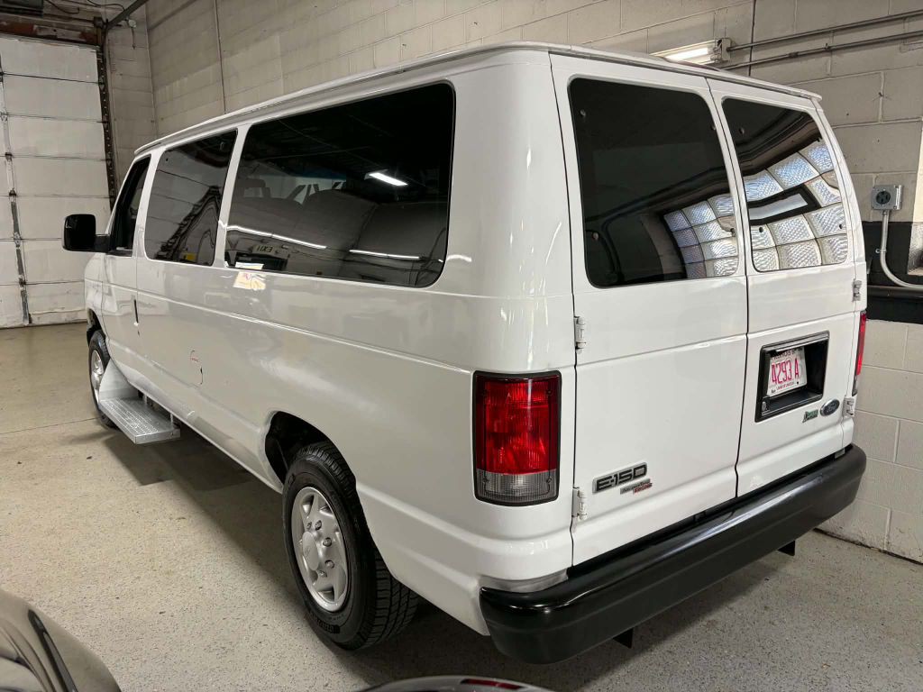 2013 Ford Econoline Image 14