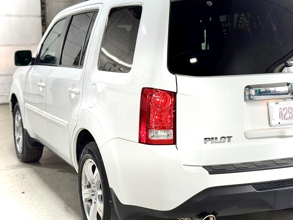 2015 Honda Pilot Image 15