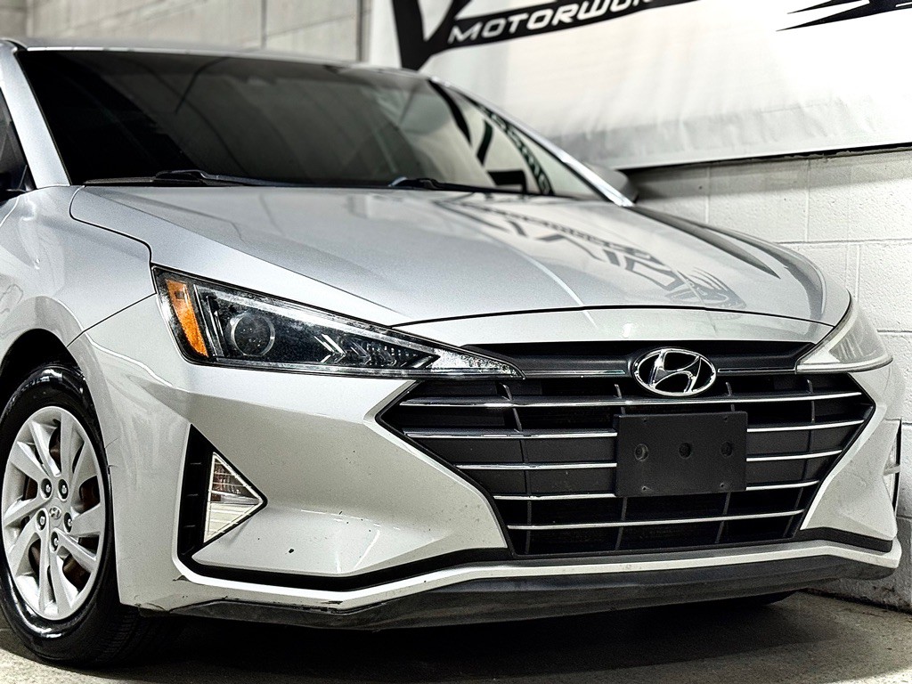 2020 Hyundai Elantra Image 2