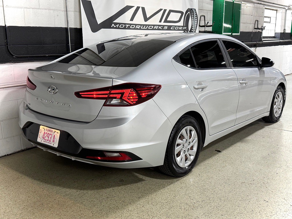 2020 Hyundai Elantra Image 8