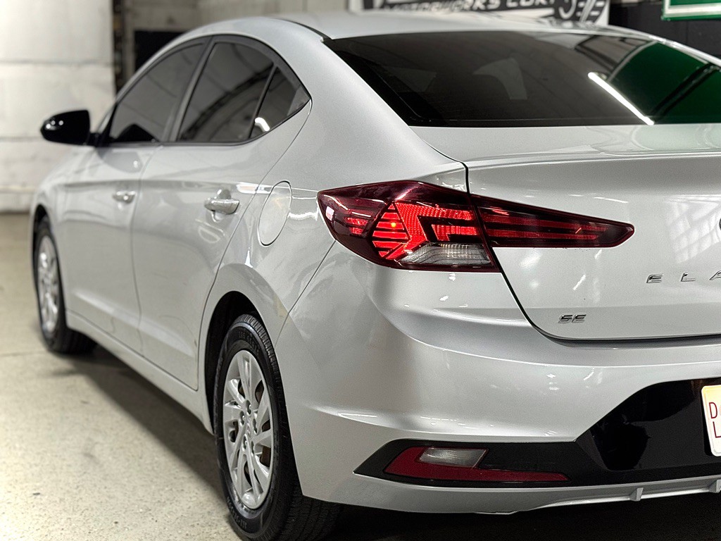 2020 Hyundai Elantra Image 15