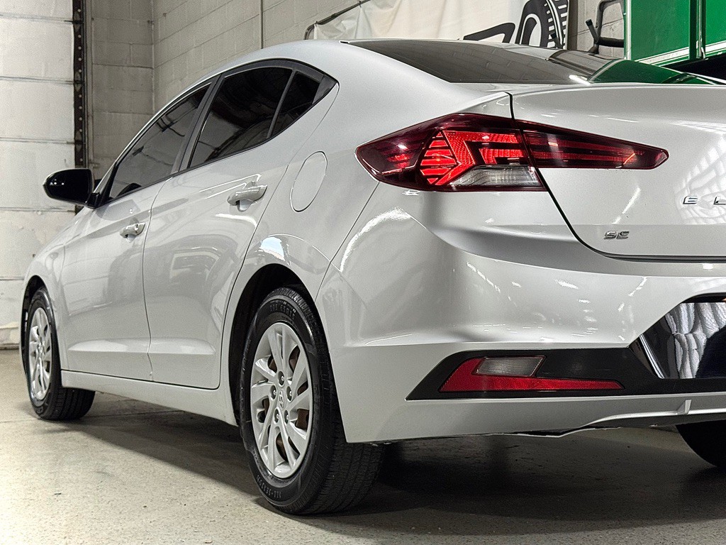 2020 Hyundai Elantra Image 16