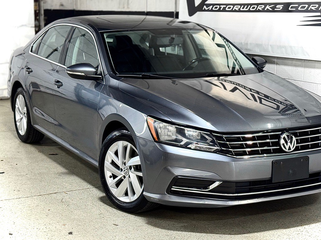 2018 Volkswagen Passat Image 3