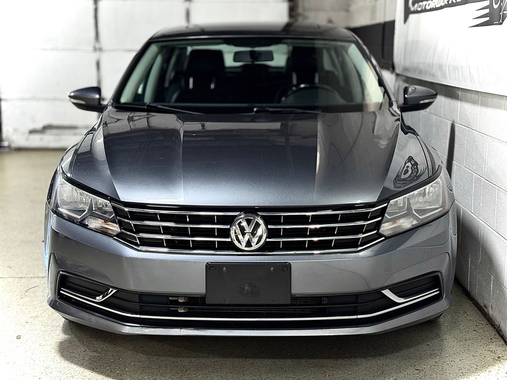 2018 Volkswagen Passat Image 6