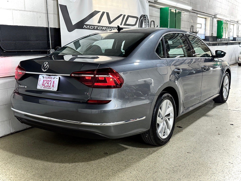2018 Volkswagen Passat Image 8