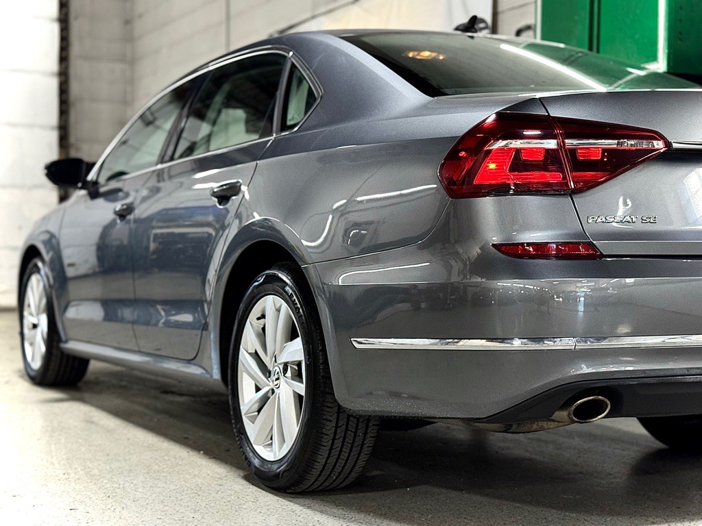2018 Volkswagen Passat Image 16