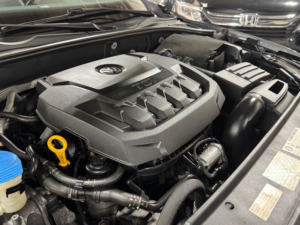 2018 Volkswagen Passat Image 30