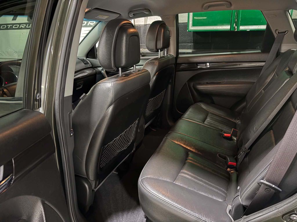 2013 Kia Sorento Image 16