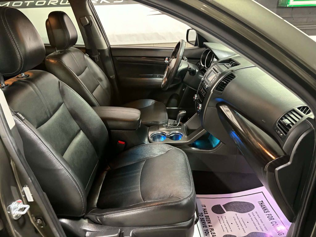 2013 Kia Sorento Image 17