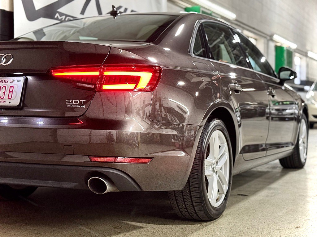 2017 Audi A4 Image 10