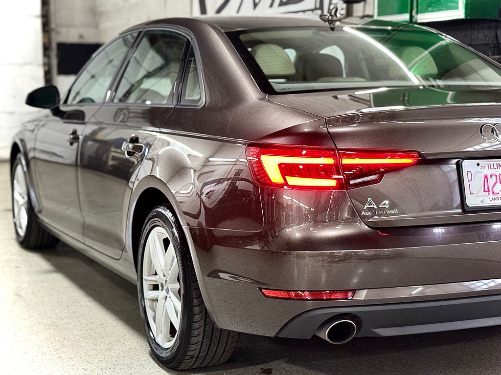 2017 Audi A4 Image 17