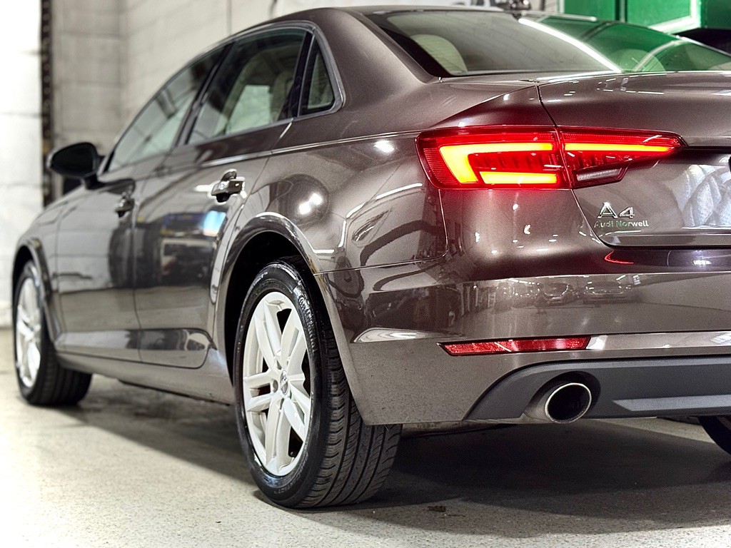 2017 Audi A4 Image 18