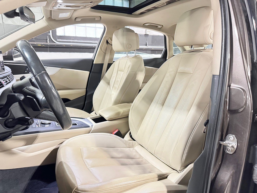 2017 Audi A4 Image 20