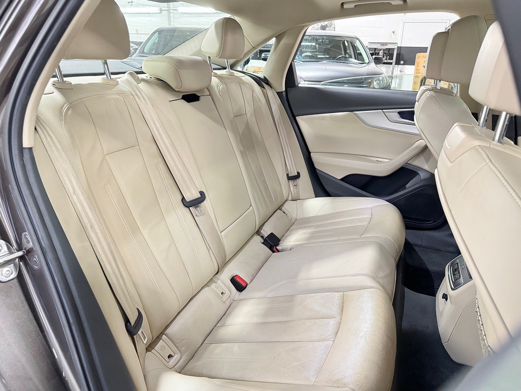 2017 Audi A4 Image 23