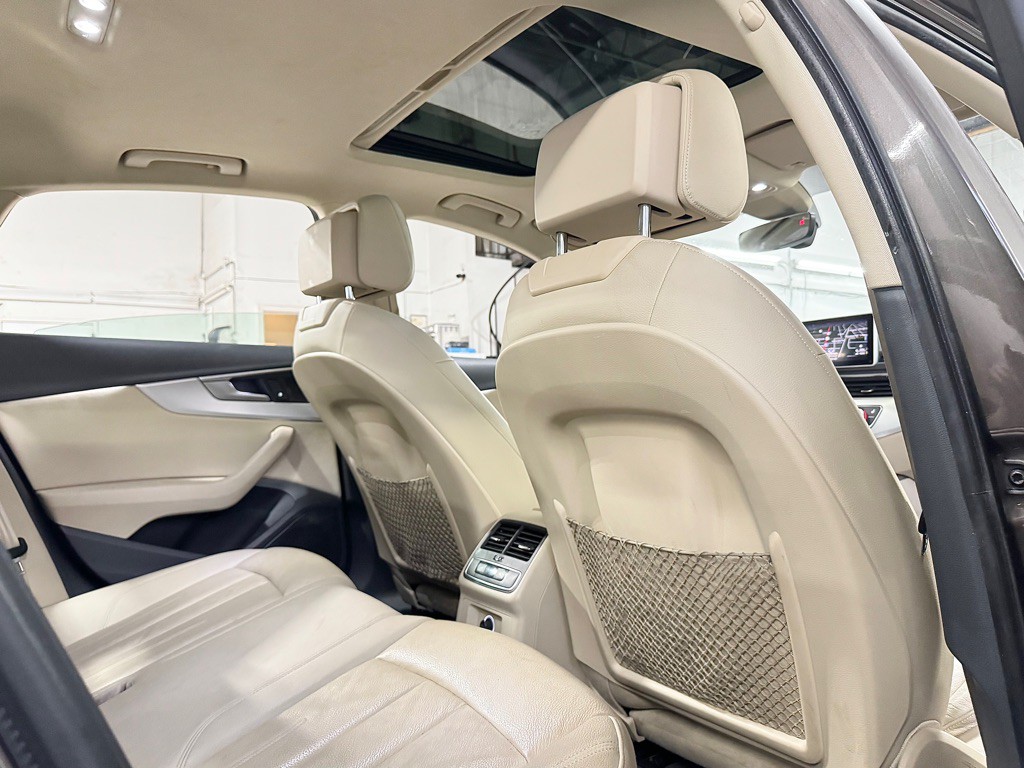 2017 Audi A4 Image 26