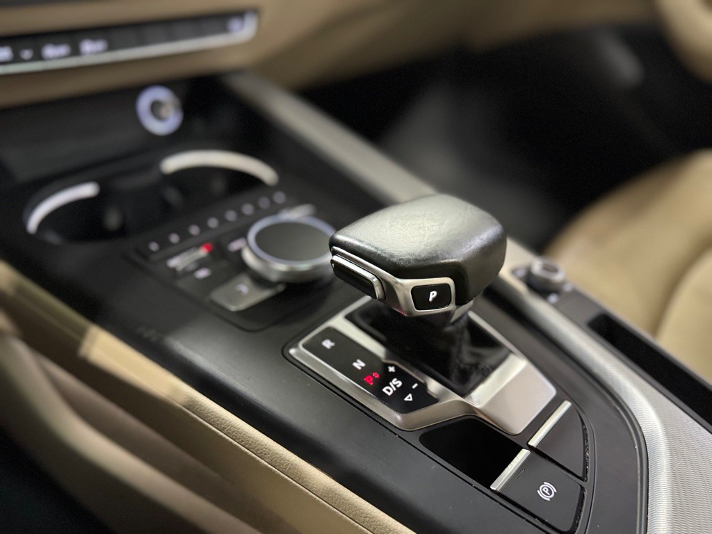 2017 Audi A4 Image 29