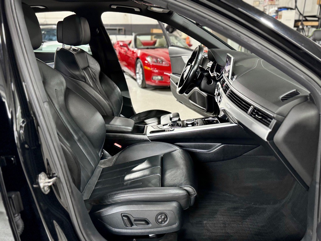 2017 Audi A4 Image 20