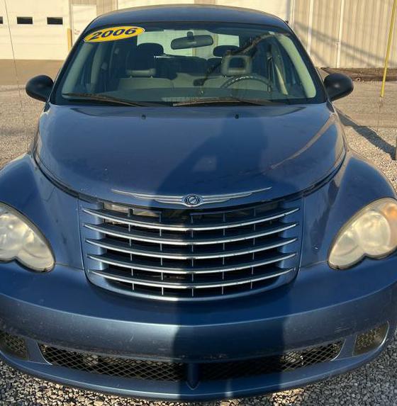 2006 Chrysler PT Cruiser Image 2