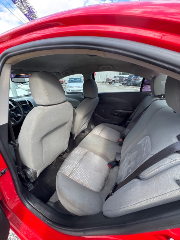 2017 Chevrolet Sonic Image 8