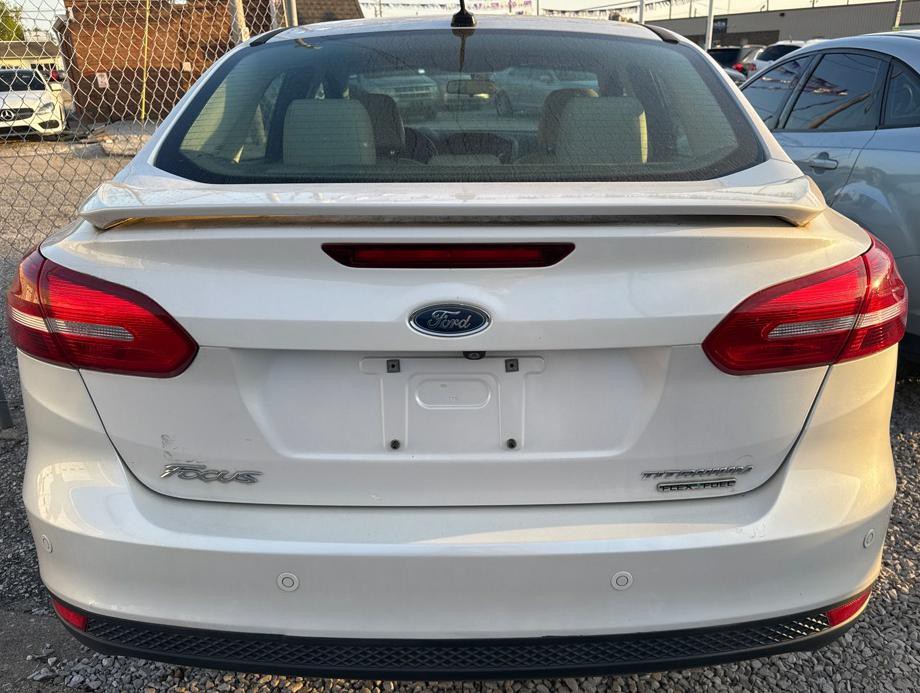 2015 Ford Focus Image 4