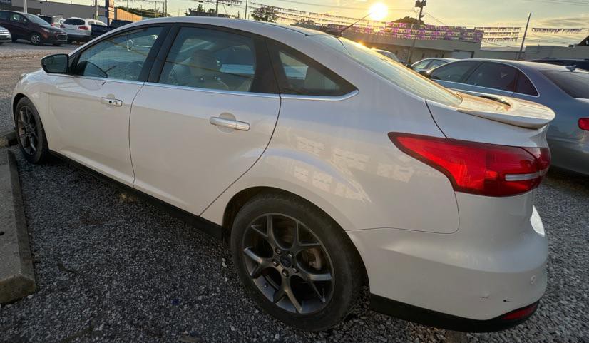 2015 Ford Focus Image 5